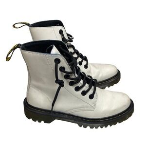 Dr Martens White Smooth Leather Combat Boots Chunky Lug AirWair Sole